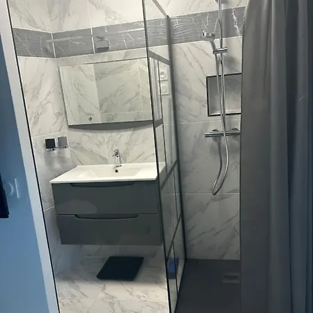 Dependances 25 M2 Apartment Saint-Loubes